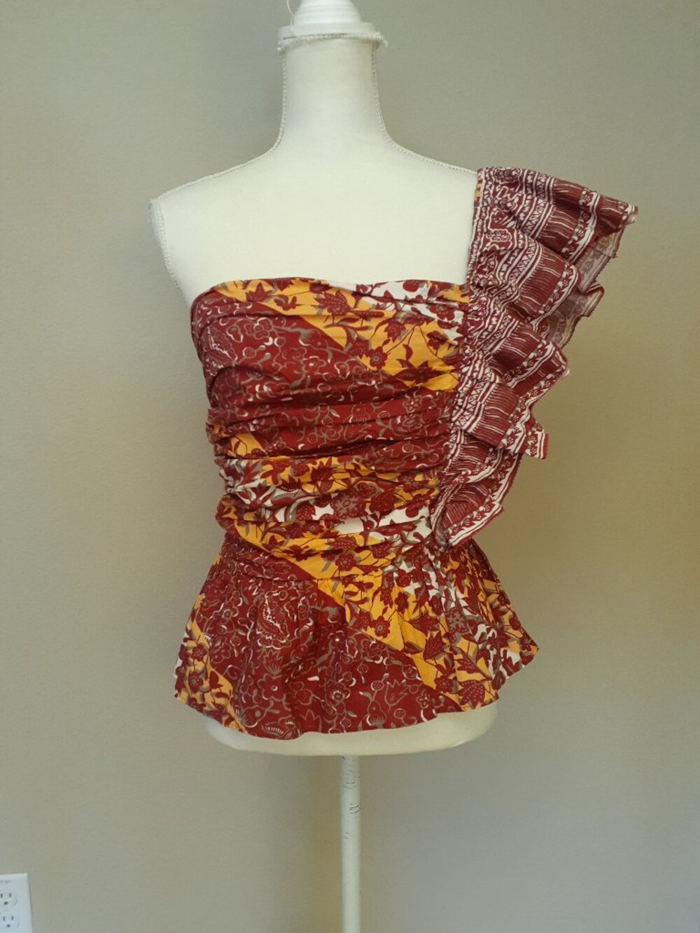 Love the Label   Cotton One Shoulder  Print top NWT